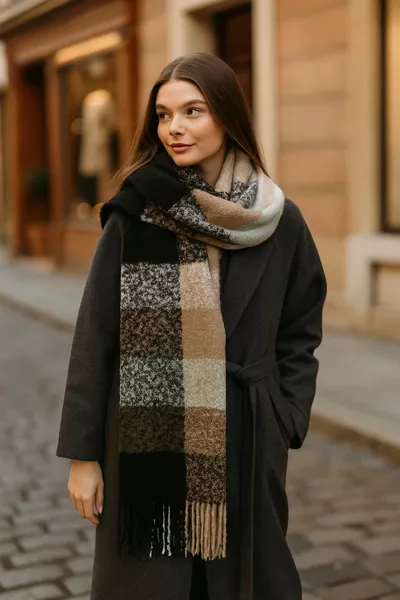 Black Checkered Patterned Thick Warm Stylish Winter Scarf with Tassels 