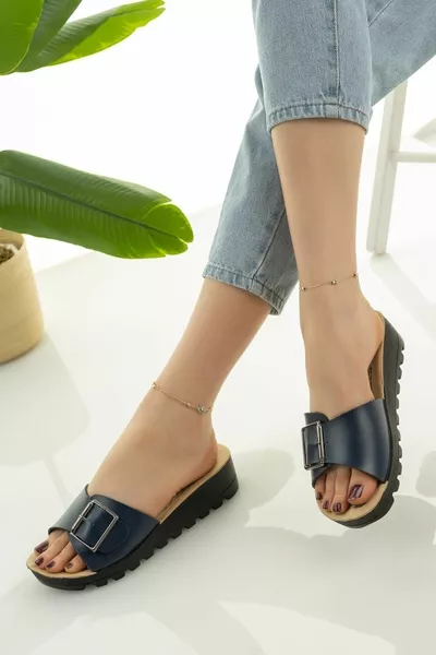 صندل كعب عالٍ نسائي بالتعبئة باللون الأزرق الداكن