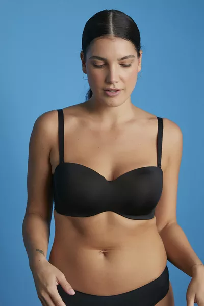 حمالة صدر سوداء لوتس بريميوم بدون حشوة وخالية من الأشرطة