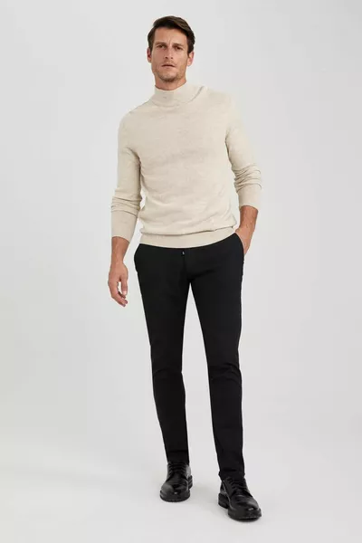 سليم صالح سليم فيت نصف الياقة المدورة الأساسية على التوالي سترة متماسكة WN