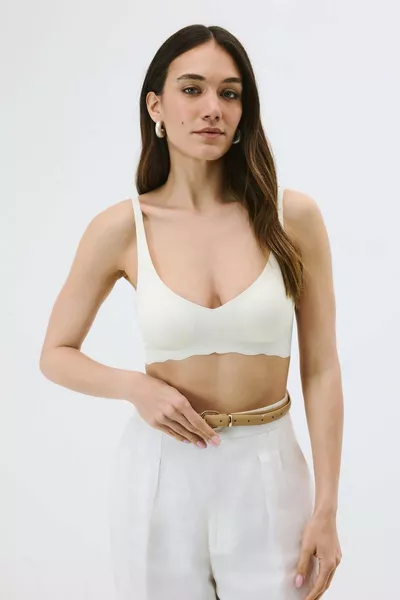 صدرية بدون أسلاك وخياطة مع وسادة قابلة للإزالة ليزر  كريمي