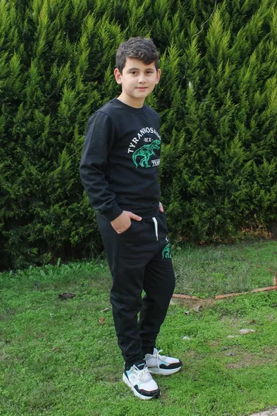 طقم رياضي أولاد من Fyk Kids بنقشة تريكس