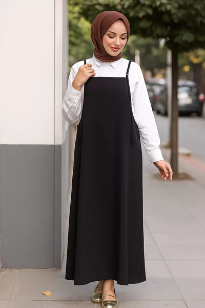 فستان جيل أسود بسيط بحمالات قابلة للتعديل للنساء