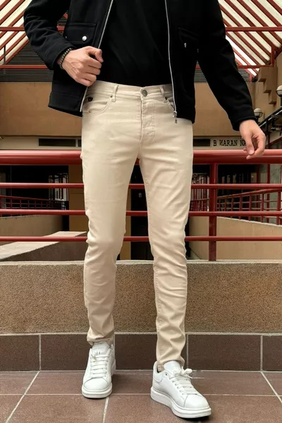 رجالي، نحيف، قصّة ضيقة، بنطلون قَبَرْدين