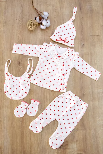 Baby Girl White Heart Pattern Luxury Fancy 5-Piece Newborn Hospital Outfit Set