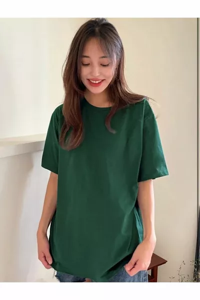 تي شيرت رجالي أسود أساسي من القطن بياقة دائرية