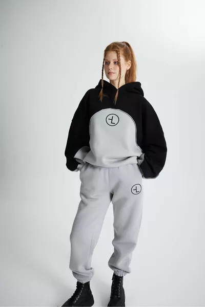 Revenge Schweißhose aus 3-fädigem Stoff mit Fleece in Grau