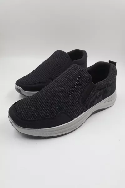 Herren Sneaker aus flexiblem, atmungsaktivem Strick für den Alltag