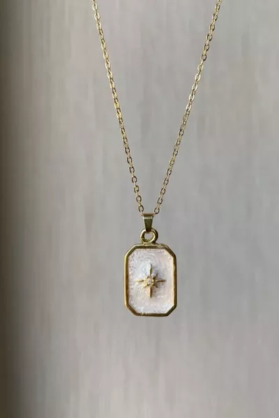 North Star License Plate Women's Necklace – Enamel Gold Color Stylish Design