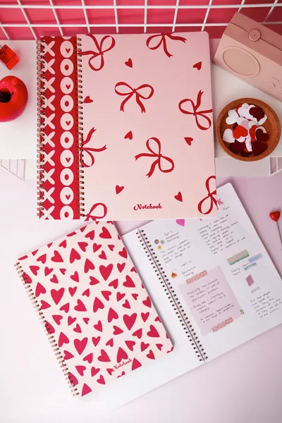  Ученическа тетрадка с спирала  листа комплект от 4 - на редове