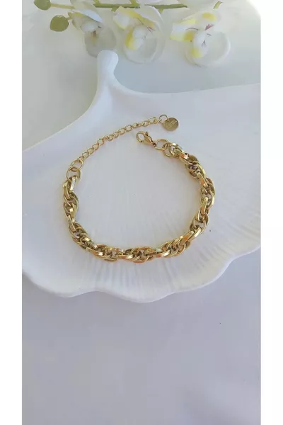 سوار من صناعة الصاغة الفولاذية