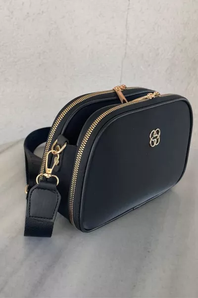 حقيبة يد وكتف نسائية عالية الجودة من الجلد الصناعي الساتان بكاميرات ثلاثية وحمالة قابلة للتعديل باللون الأسود