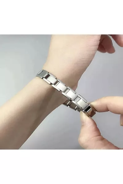 سوار شارم إيطالي unisex – من الفولاذ المقاوم للصدأ، مناسب لكل المعصمين!