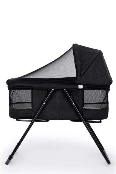 Мрежеста, Миеща се, С цип, С легло, Люлееща се, Преносима кошара за до майката, Хамак, Антресит