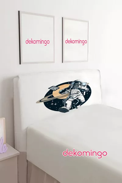 BEYAZ ASTRONOT UZAY DESENLİ BAZA BAŞLIK KILIFI ( TEK KİŞİLİK )