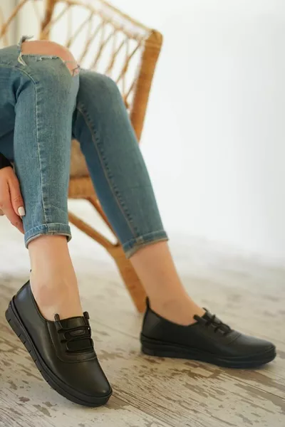 أحذية الأم العظام