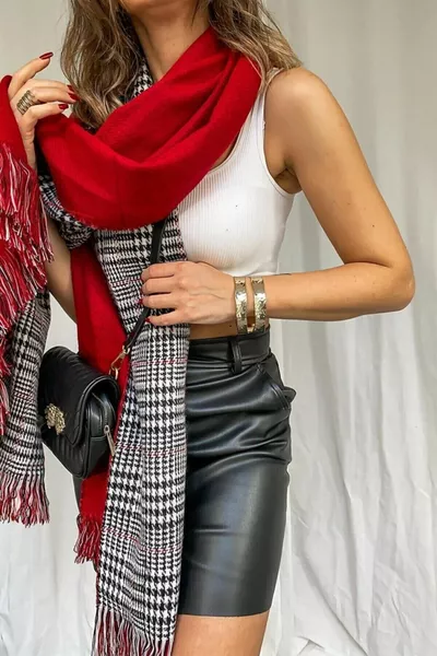 Красный двусторонний шарф