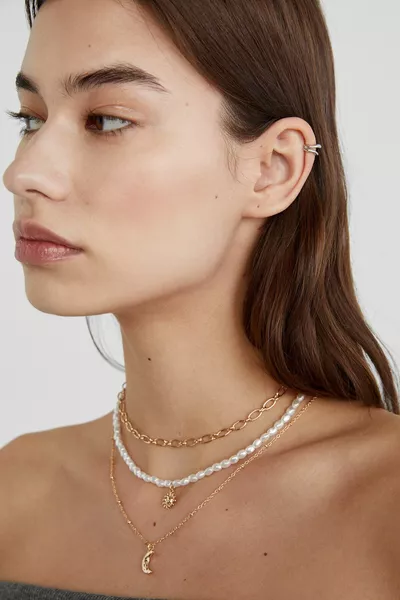 4-piece moon and sun necklace set