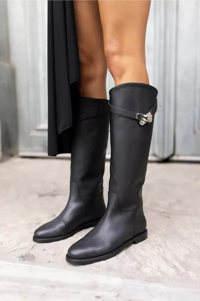 Helsın أحذية نسائية سوداء بتفاصيل الإكسسوارات