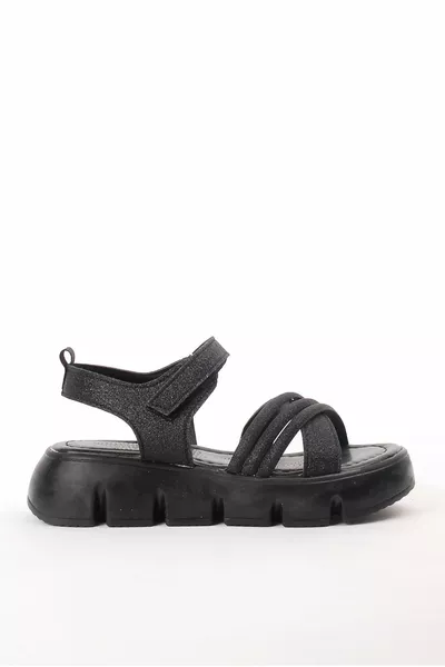 صنادل سوداء سوداء للبنات