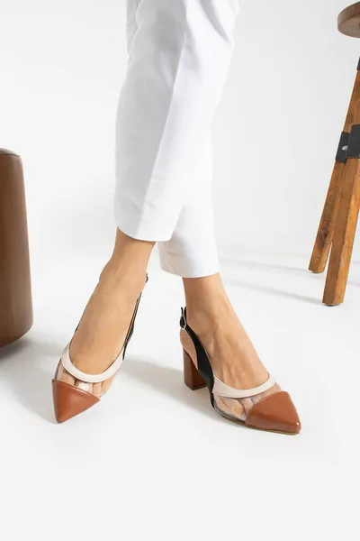 صحن نسائي/جلد أسود شفاف بكعب مفصل (6 سم)