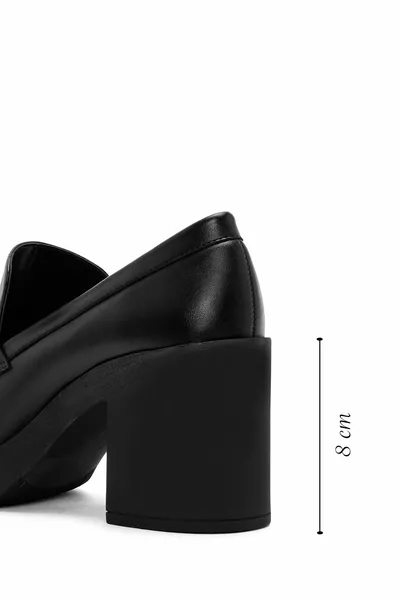 Mocassins à talons épais noirs pour femmes 