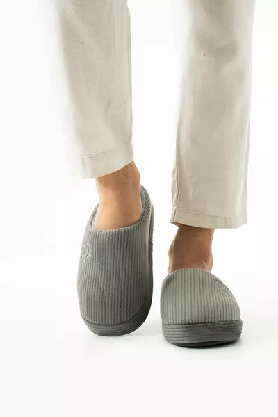 Chaussons de maison en velours brodé unisexe Pantoufles de maison pour hommes