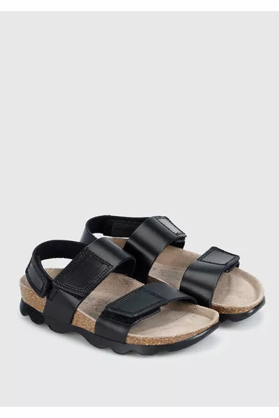 Sandales plates garçon en cuir noir