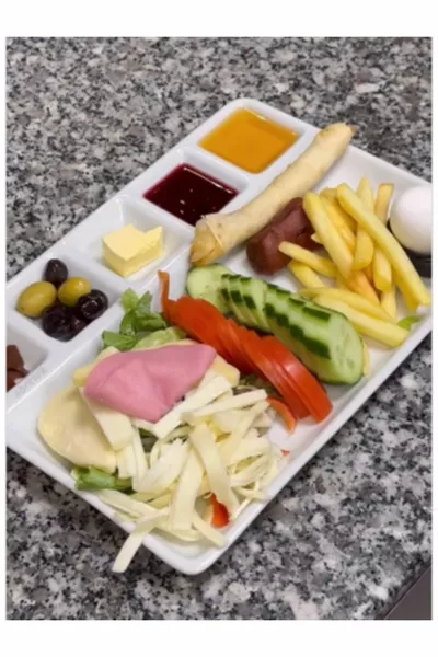 Unbreakable Breakfast Serving Plate cm, 6-Compartment Healthy Material Cafeteria Tray