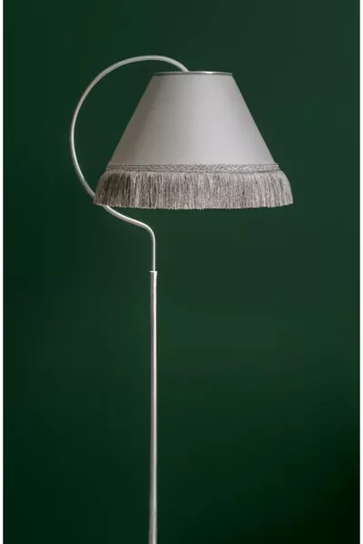 مصباح أرضي تشيز على شكل بيضاوي أسود بفينتاج فضي رمادي مع شرابة، حامل فردي لغرفة المعيشة