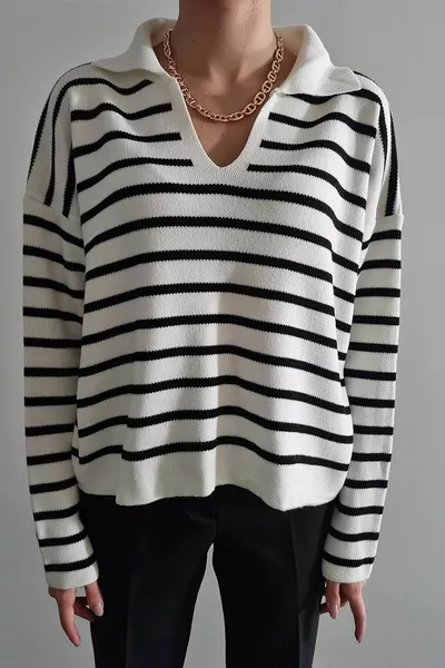 Witte gestreepte gebreide trui met lange mouwen voor dames