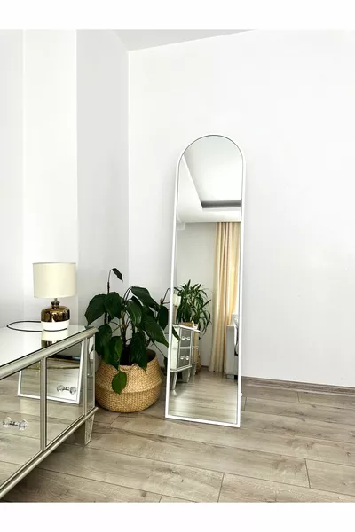 Staande Ovale Spiegel  CM met Wit Metalen Frame