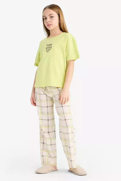 Girl's Pajama Set Short Sleeve Printed Top with Crew Neck Plaid Long Bottom SP