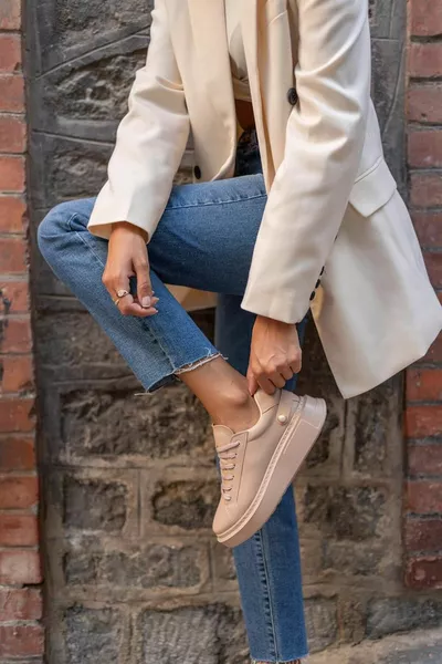 المنك المرأة جولة اصبع القدم اللؤلؤ مفصلة الدانتيل متابعة حذاء رياضي