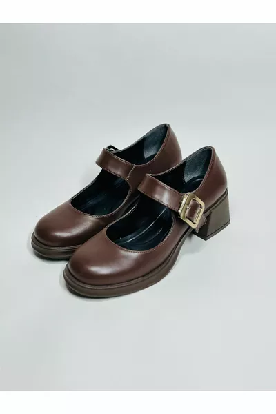 HEELED LOAFER