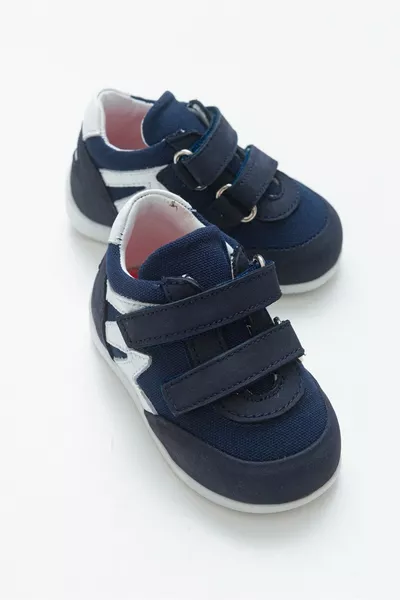 الأولاد الأزرق الداكن جلد العظام المدعومة أحذية الخطوة الأولى