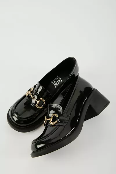 نسائي براءات الاختراع الجلود الاكسسواري المتسكع - أسود براءات الاختراع والجلد