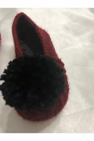 Chaussons pour bébé (chaussons tricotés à la main)