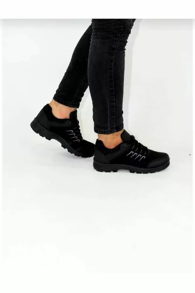 Zwarte matte unisex orthopedische antislipzool trekking sneakers