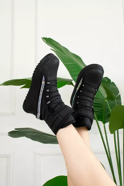 عارضة المرأة السوداء عدم الانزلاق سميكة وحيد الفيلكرو مطاط البيضاوي اصبع القدم الفراء اصطف أحذية الثلج مريحة 