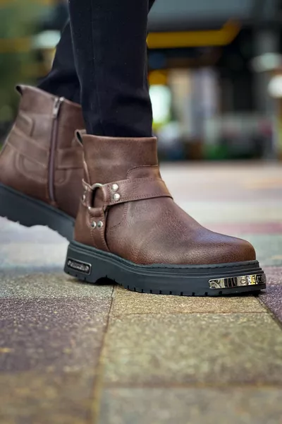  CST حذاء يوكون للرجال بني