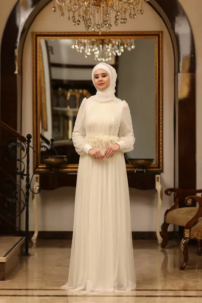 Вечерни рокли с хиджаб на цветя