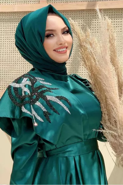 Женское Зеленое (ИЗУМРУДНОЕ) Вечернее Платье с Воланами С Деталями 