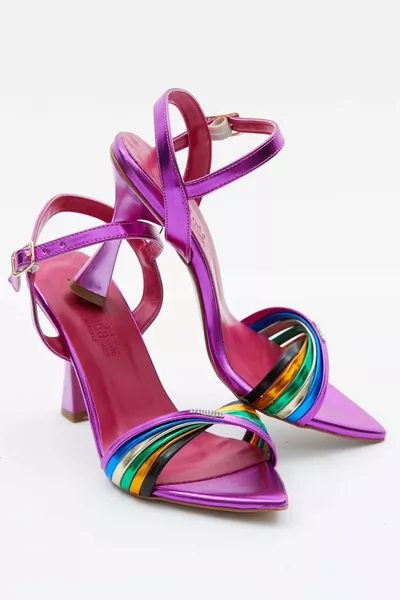 Women's Single Band Metallic Color Stripe Detailed Evening Shoes