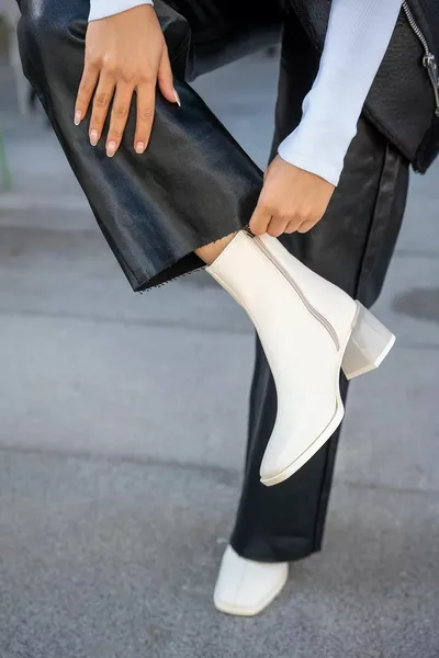 سقف Ecru أحذية نسائية بكعب شفاف