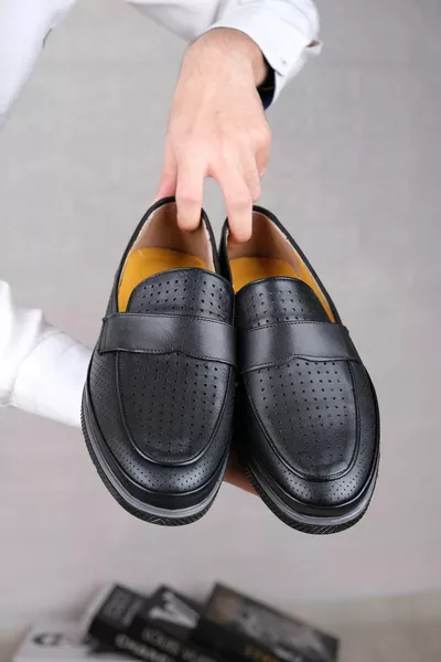 جلد طبيعي ، أحذية رجالية متسكع العظام