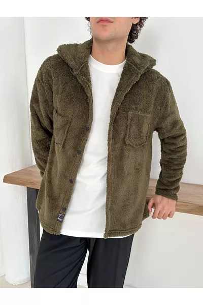 سترة من الفلانيل المخملي باللون الزيتوني للجنسين