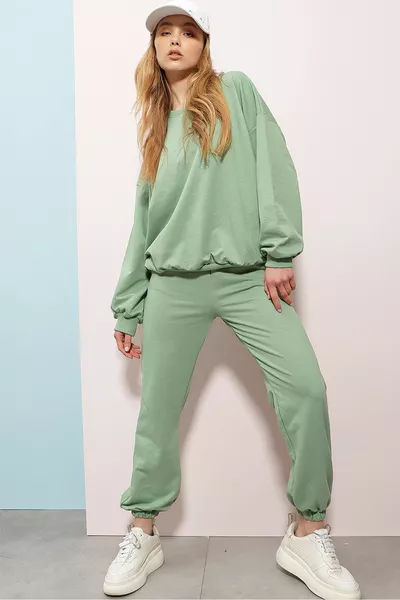 Femme Çağla vert ras du cou taille et jambe élastique deux fils ensemble de survêtement de base 