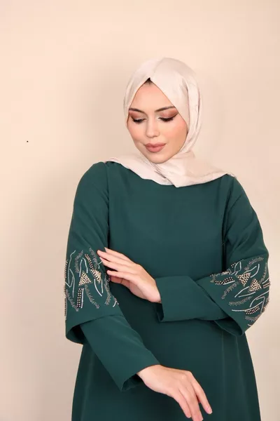 Plus Size Sleeve Stone Crepe Dress