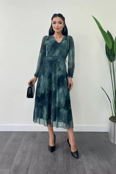 فستان متوسط الطول بفتحة صدر على شكل V من قماش تول - TURKUAZ